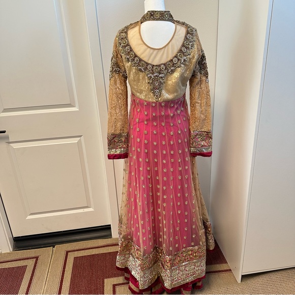 Elegant Pink and Gold Three-Piece Lehenga with Velvet Borders - Picture 11 of 16